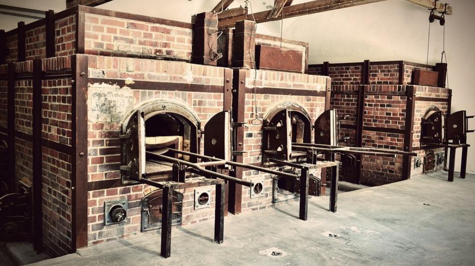 Pece v Dachau